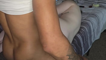 Snow bunny struggles with bbc bareback so the jungle bunny finishes her on her side part 2