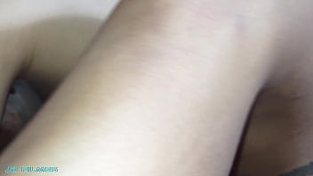 Fode a buceta dela que eu vou lamber esse cuzinho