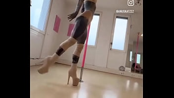 Tattoo doesn’t work with pole dance let me know your answer in the comments seriously i edit this video like crazy