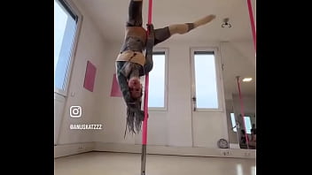 Tattoo doesn’t work with pole dance let me know your answer in the comments seriously i edit this video like crazy Tattoo doesn’t work with pole dance let me know your answer in the comments seriously i edit this video like crazy