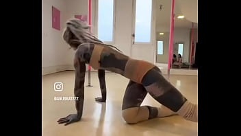 Tattoo doesn’t work with pole dance let me know your answer in the comments seriously i edit this video like crazy