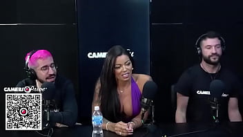 Dando o cuzinho Dando o cuzinho