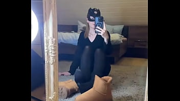 How much would you like to test of my sweaty nylons •full video only on #blacknylon #boots #feet #n