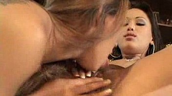 Photoshoot turns into lesbian sex