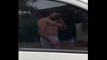 O vidro do carro me ilude d