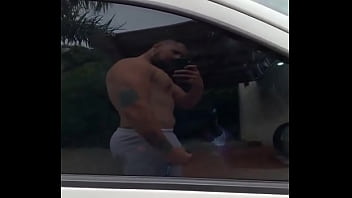 O vidro do carro me ilude d