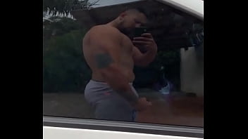 O vidro do carro me ilude d