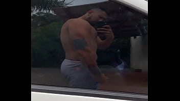 O vidro do carro me ilude d