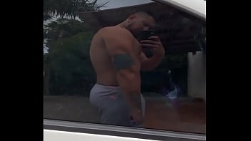 O vidro do carro me ilude d