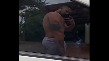 O vidro do carro me ilude d