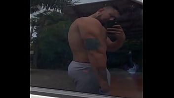 O vidro do carro me ilude d