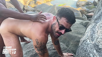Fernando Brutto Dando Gostoso Na Praia De Abricó thumbnail