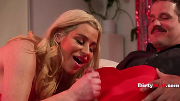 Curvy southern belle spencer scott takes dick on valentine’s fuck fest