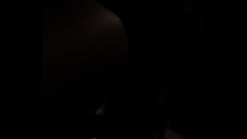 Morena pagando boquete