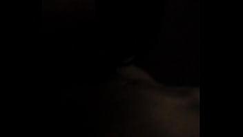 Morena pagando boquete