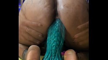 My bad dragon 7xl got stuck in my hungry pussy who can help me get it out trailer