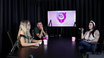 Gosta de fazer um boquete babado teve o gang bang reverso já realizou quase todos os fetiches e adora inversão lexi mallet sheer red