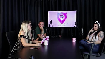 Gosta de fazer um boquete babado teve o gang bang reverso já realizou quase todos os fetiches e adora inversão lexi mallet sheer red