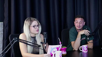 Gosta de fazer um boquete babado teve o gang bang reverso já realizou quase todos os fetiches e adora inversão lexi mallet sheer red