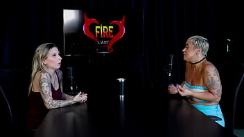 Sempre foi muito exibida não problematiza a criação de conteúdo pornô e deu um conselho para as mulheres just joana watch sheer red