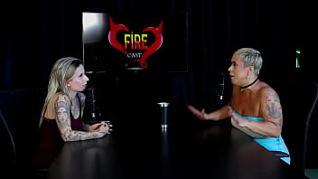 Sempre foi muito exibida não problematiza a criação de conteúdo pornô e deu um conselho para as mulheres just joana watch sheer red