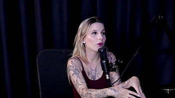 Sempre foi muito exibida não problematiza a criação de conteúdo pornô e deu um conselho para as mulheres just joana watch sheer red