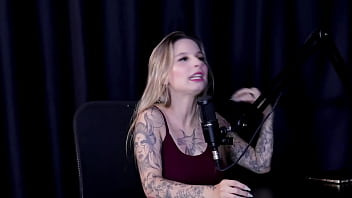 Sempre foi muito exibida não problematiza a criação de conteúdo pornô e deu um conselho para as mulheres just joana watch sheer red