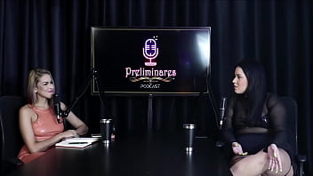 A Gostosa Da Pri Melancia Sensualizando Seus Enormes Peitos E Mostrando Sua Bunda No Preliminares Podcast Com Bia Hot Watch Sheer Red thumbnail