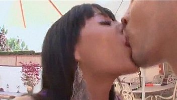 Lágrima en la garganta