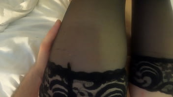 I love to give this hot babe nice pussy drilling