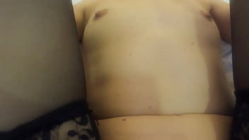 I love to give this hot babe nice pussy drilling