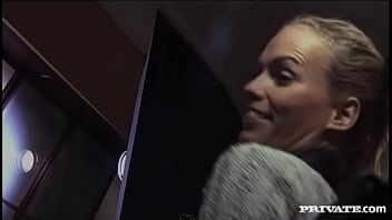 Thalia and zoe motivate each other to perform best