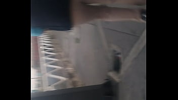 Está zorrita pide a gritos verga