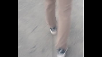 Está zorrita pide a gritos verga