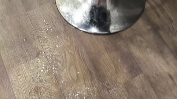 Deepthroat and huge home squirt