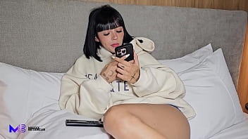 I fill my neighbor's pussy with cum in a public stairwell max betancur & luna vitaler