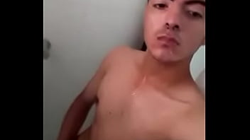 Teen Shower Sexy Men thumbnail