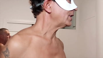 Donne mature si fanno inculare