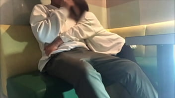 ラブラブな変態カップル。してはいけないシチュエーションに興奮してしまい突然の様に始まりました ラブラブな変態カップル。してはいけないシチュエーションに興奮してしまい突然の様に始まりました