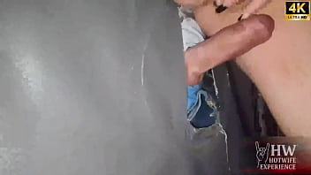 Casada distribui a buceta na casa de swing e sai toda arregaçada Casada distribui a buceta na casa de swing e sai toda arregaçada