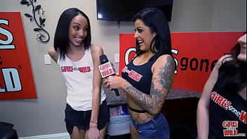 Licking Pussy For A Tattoo thumbnail