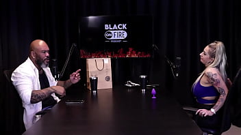 As Meninas Querem Ser Puta Por Achar Bonita Ser Do Job Não Tem Obrigação De Mamar Pra Ficar De Pau Duro Se Broxar E A Injeção No Pênis Julia Fontanelli Watch Sheer Red thumbnail