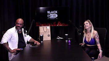 As Meninas Querem Ser Puta Por Achar Bonita Ser Do Job Não Tem Obrigação De Mamar Pra Ficar De Pau Duro Se Broxar E A Injeção No Pênis Julia Fontanelli Watch Sheer Red thumbnail