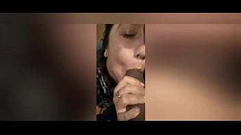 Chica loca no se saca mi pija de su boca