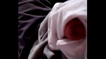 Masturbando bn delicioso