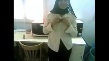 Arab Hot Girl thumbnail