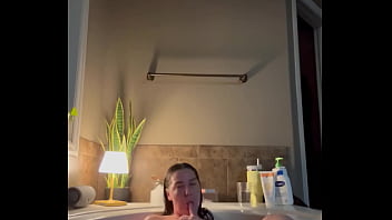 Riley’s first solo bath play