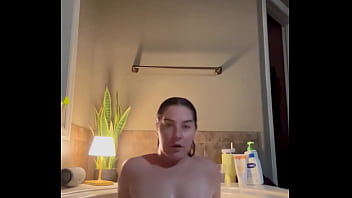 Riley’s first solo bath play