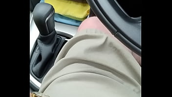 Bj and hand job in car