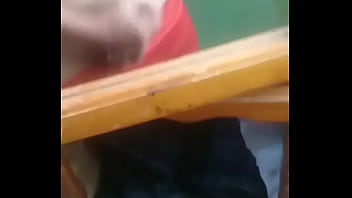 Tiernito Corteja A Michel Enseñando Su Pene thumbnail